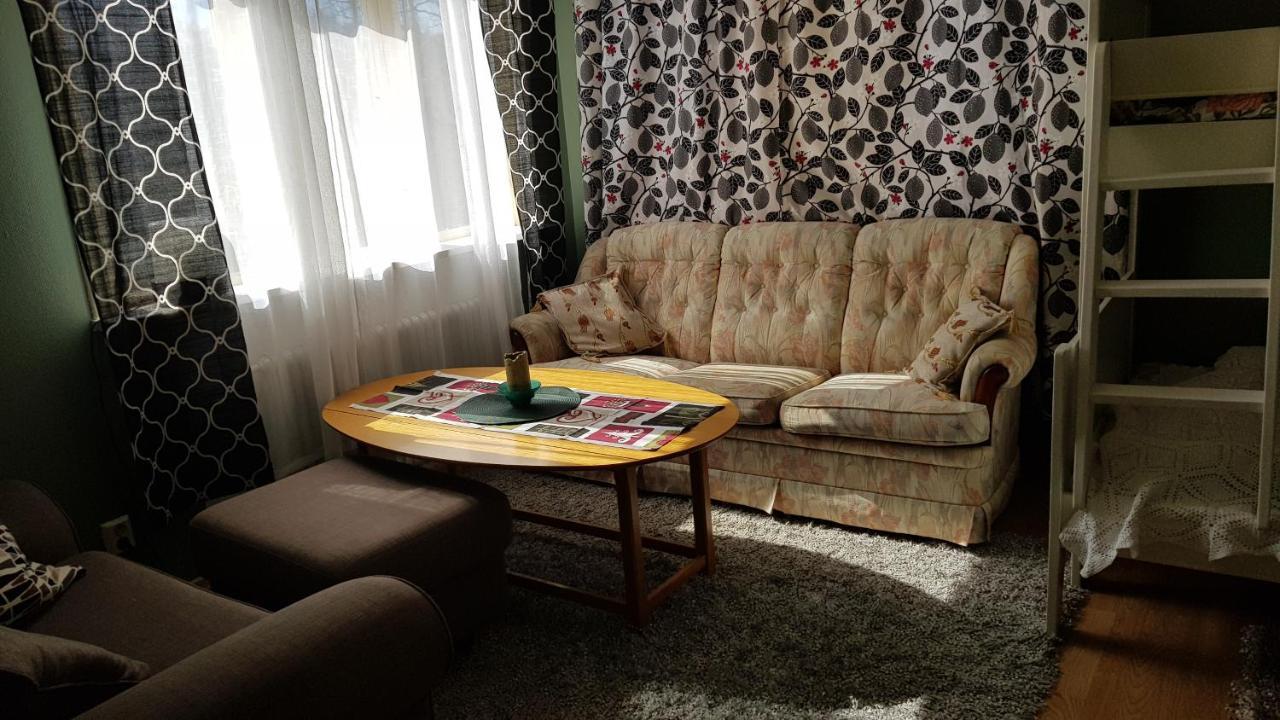 Trevligt Hus Med Egen Gard Och Fri Wifi, Emmaboda Kommun, Lindas Екстер'єр фото