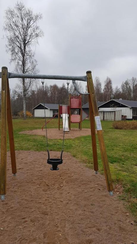 Trevligt Hus Med Egen Gard Och Fri Wifi, Emmaboda Kommun, Lindas Екстер'єр фото